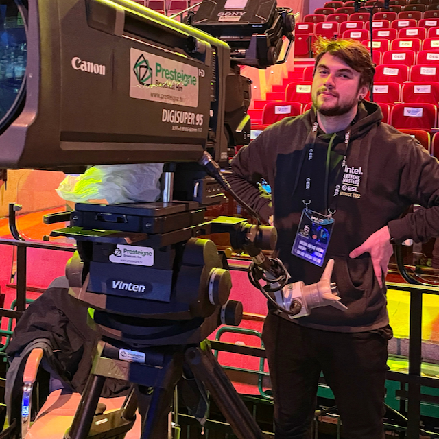 Operator kamer Canon na wydarzeniu szkoleniowym AMA Film Academy